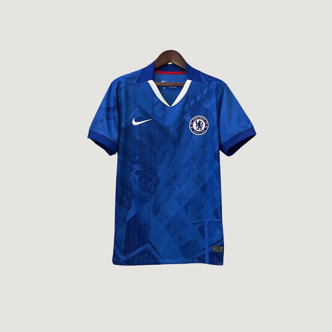 CHELSEA – MAILLOT DOMICILE 25/26 – BLEU ROYAL & MOTIFS GRAPHIQUES